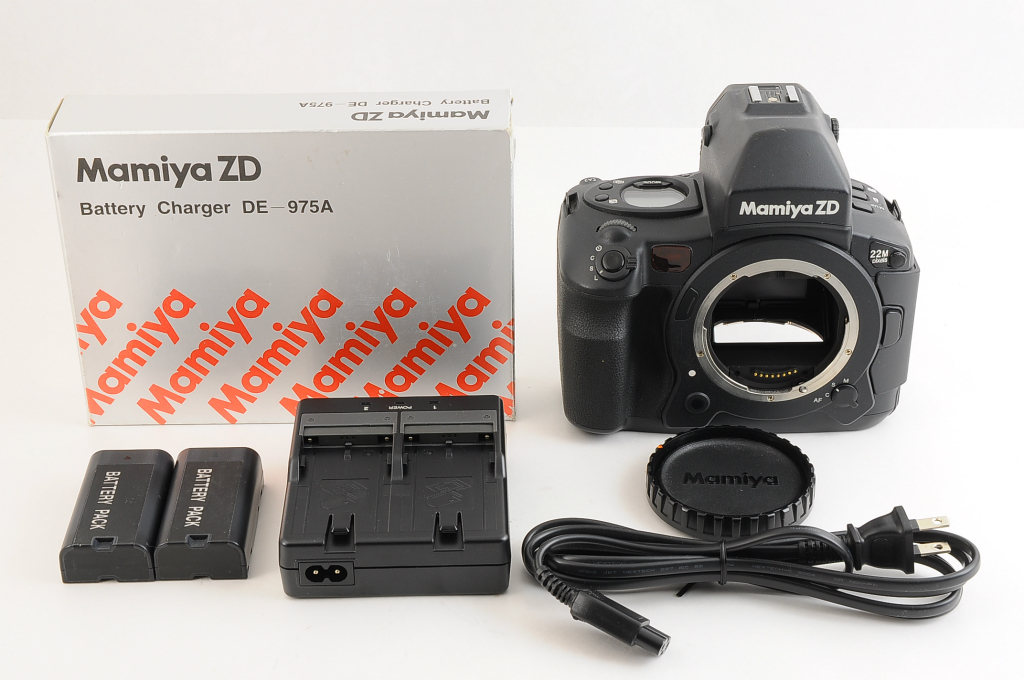 【NEAR MINT】Mamiya ZD 21.8MP Digital SLR Camera +Battery Charger Box