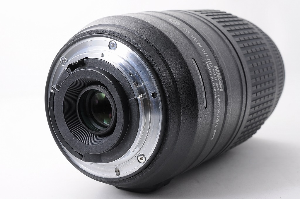 Nikon AF-S NIKKOR 55-300mm F4.5-5.6G ED DX VR Lens w/HB-57 Hood